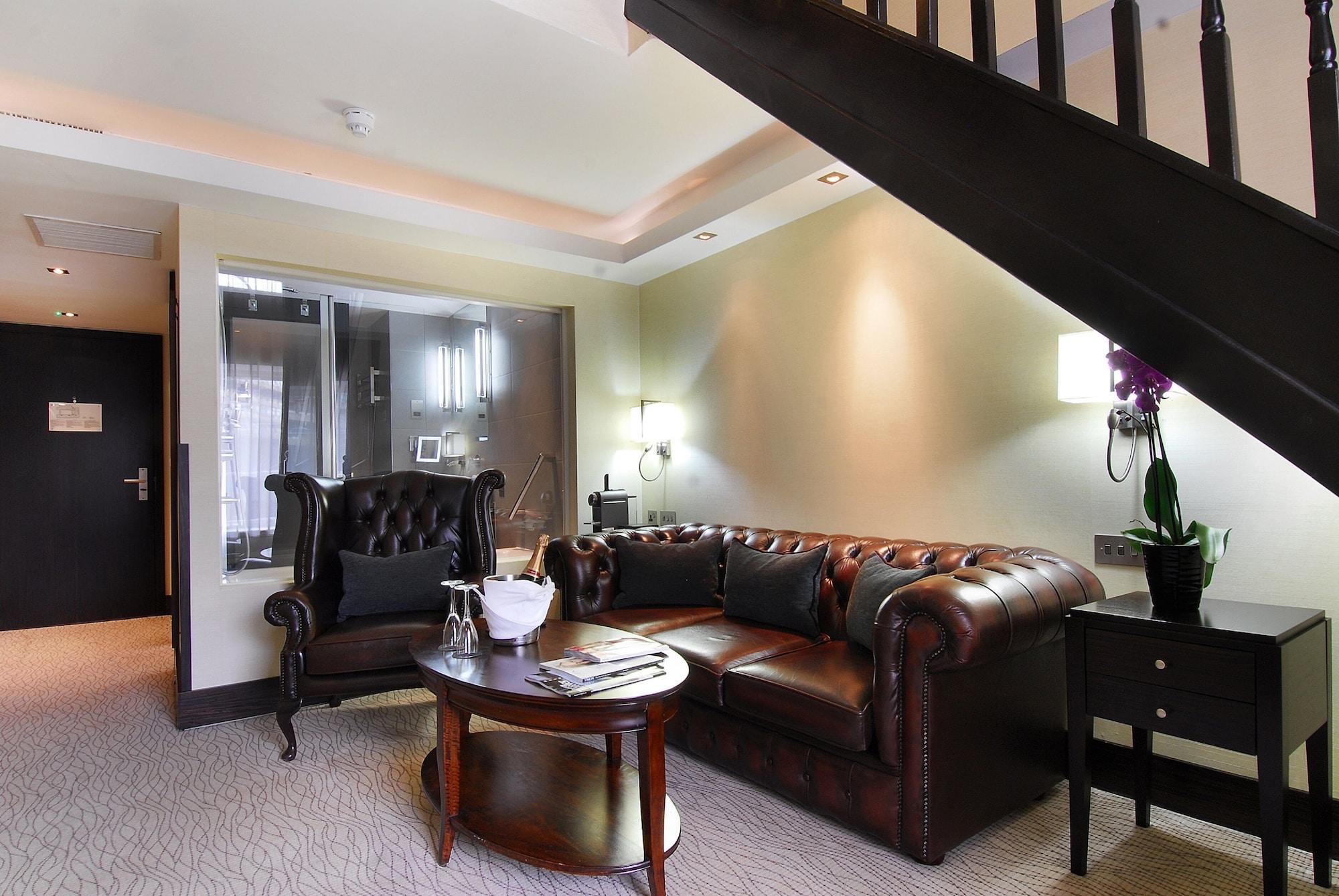 เดอะ มอนต์คาล์ม แอท บริวเวอรี ลอนดอนซิตี้ Hotel ภายนอก รูปภาพ A living room in a suite at the hotel