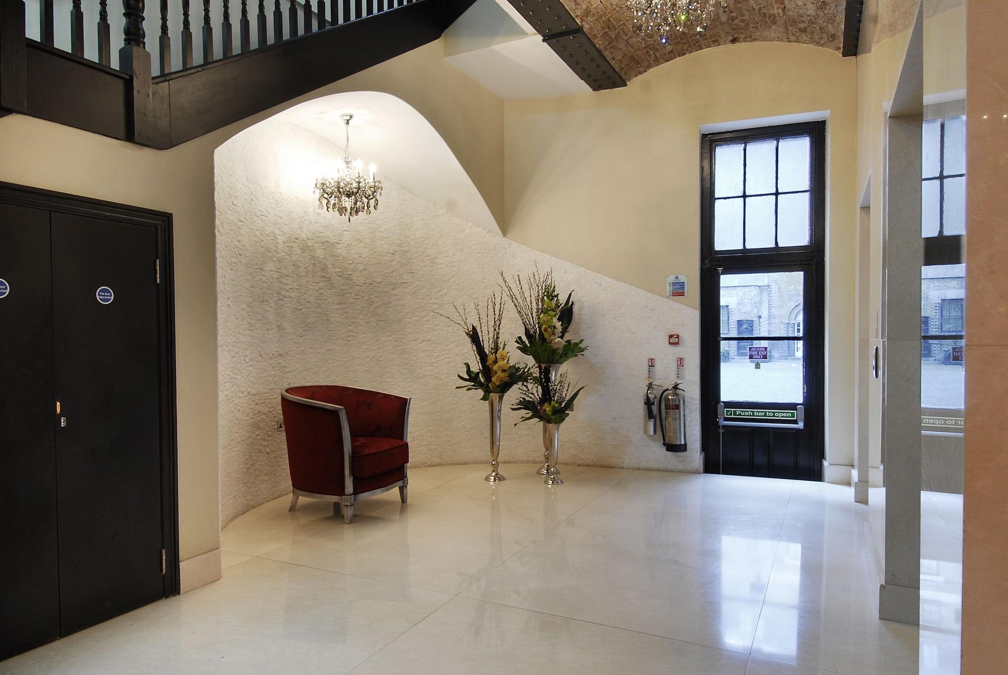 เดอะ มอนต์คาล์ม แอท บริวเวอรี ลอนดอนซิตี้ Hotel ภายนอก รูปภาพ Entrance Hall