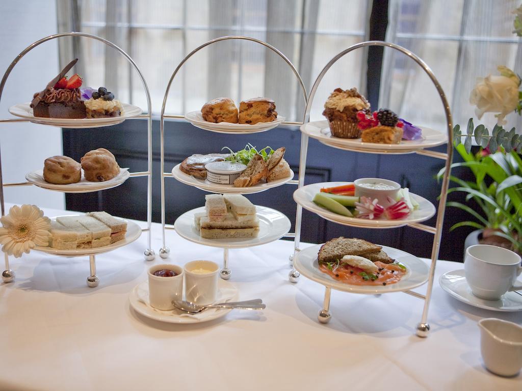 เดอะ มอนต์คาล์ม แอท บริวเวอรี ลอนดอนซิตี้ Hotel ภายนอก รูปภาพ Afternoon tea at the InterContinental London Park Lane